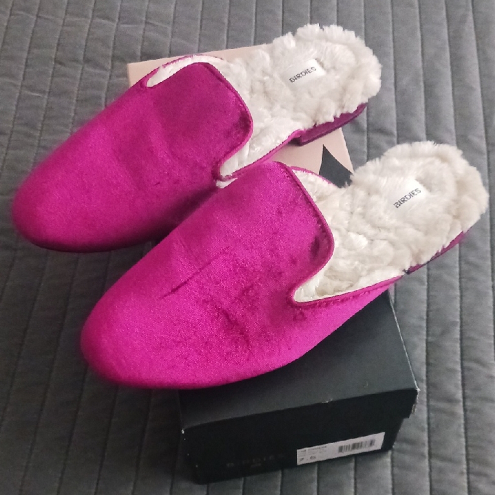 Women's Pink Slippers